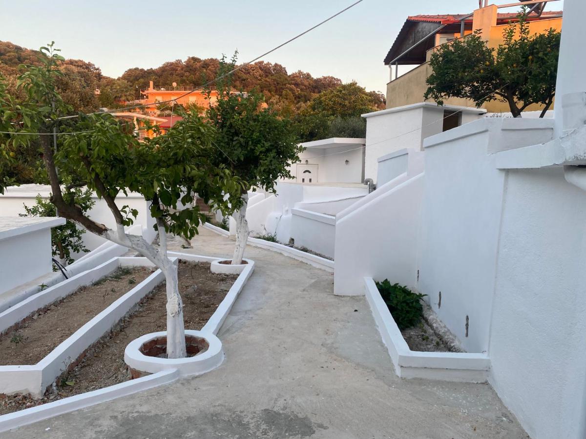 Villa Nouli Sarakiniko  Buitenkant foto